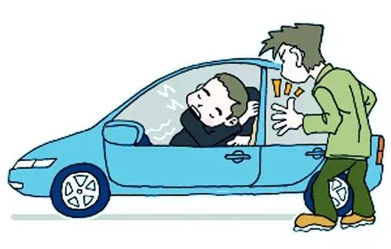 女子开车冲进早餐店，意外背后的警醒