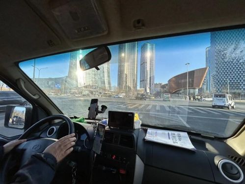 女货车司机月入六万，坚韧与智慧的力量