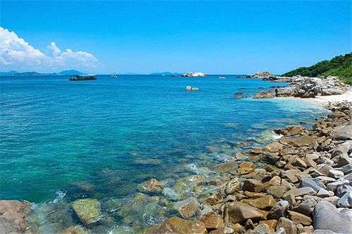 三亚市公安局，守护碧海蓝天的蓝色盾牌