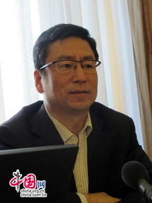 白岩松辞职，媒体行业的变革与个人选择的交织