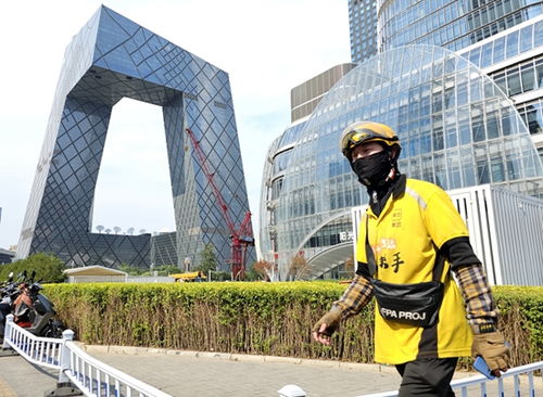 劳动者权益，保障与挑战—现代社会中的平衡艺术