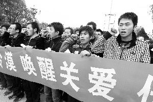 小悦悦事件，社会冷漠的警钟与人性光辉的呼唤