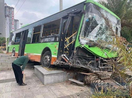 汉中公交失控事件分析，原因、影响及安全措施