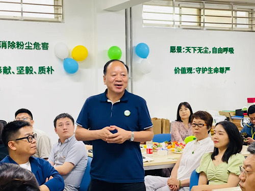 守护生命的绿灯—揭秘安全生产月