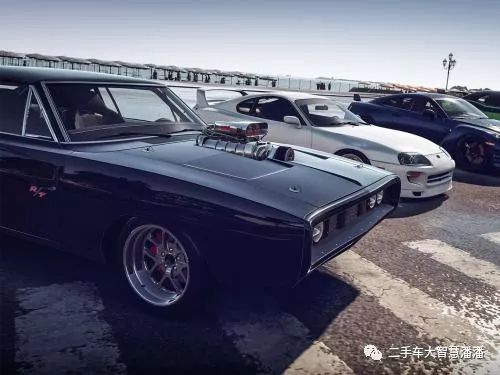 探索下线二手车的宝藏，性价比与智慧的结合