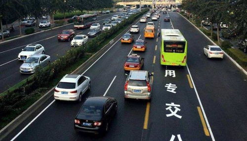 追尾，当跟得太紧变成交通隐患