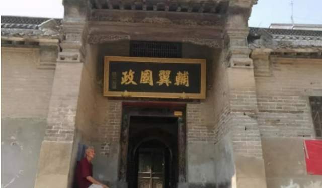 什么是钉子户，深入理解城市发展中的坚守者