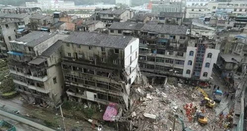 民房倒塌背后的真相，房东被拘引发的深思