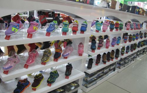 加盟鞋店需要多少钱？全面解析加盟费用与投资回报