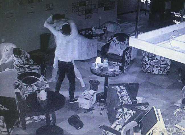 陕西反杀案，正义与自卫的界限，法律与道德的交锋